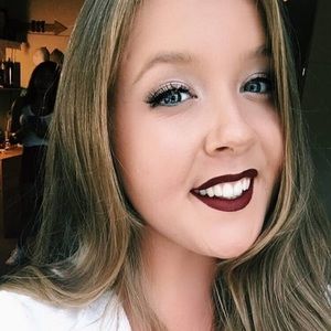 Meet your Posher, Kari